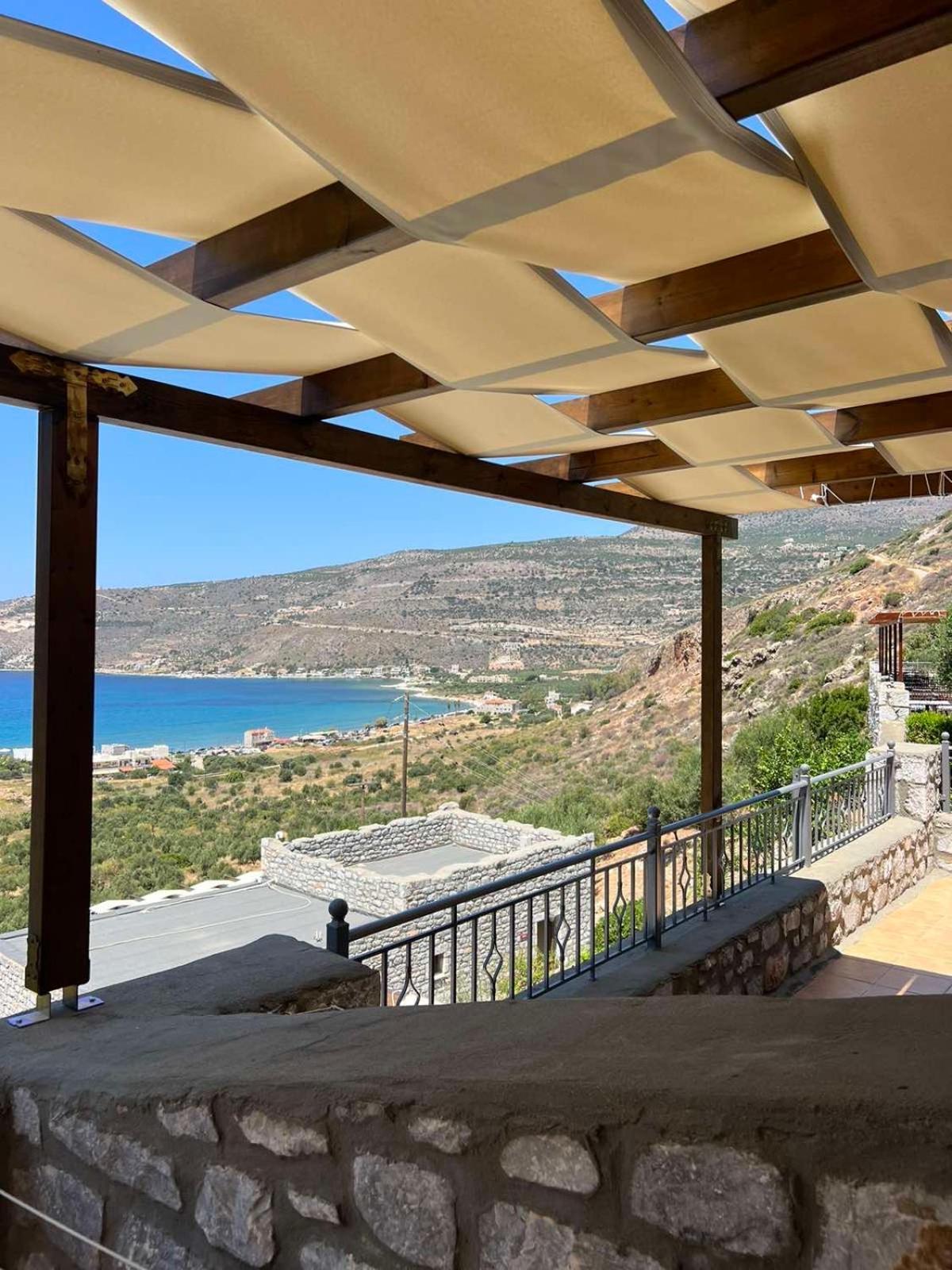 Onar Mani Suites Néon Oítilon Exterior foto